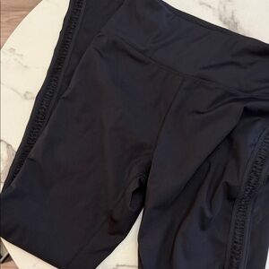 Noli Yoga Black Leggings with ruched mesh side detailing